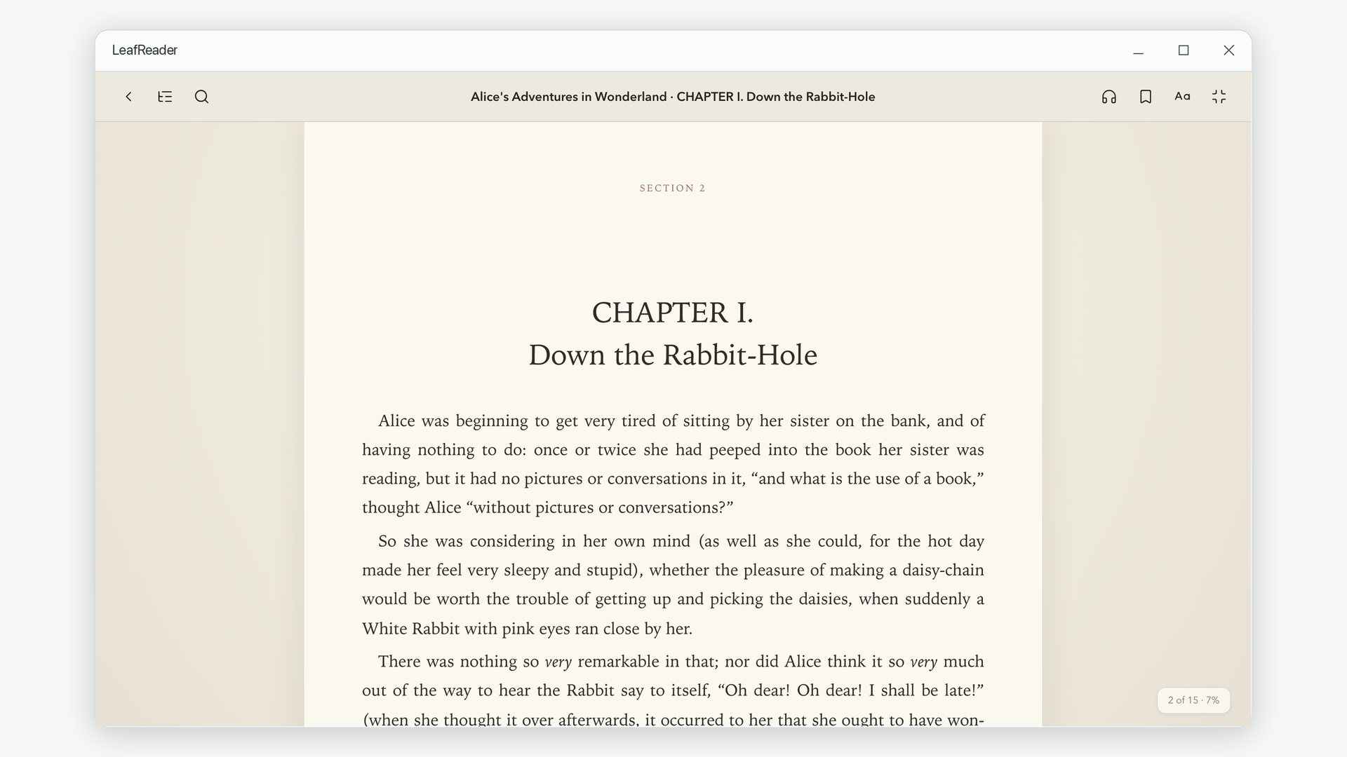 A chapter of Alice's Adventures in Wonderland open in the LeafReader reader